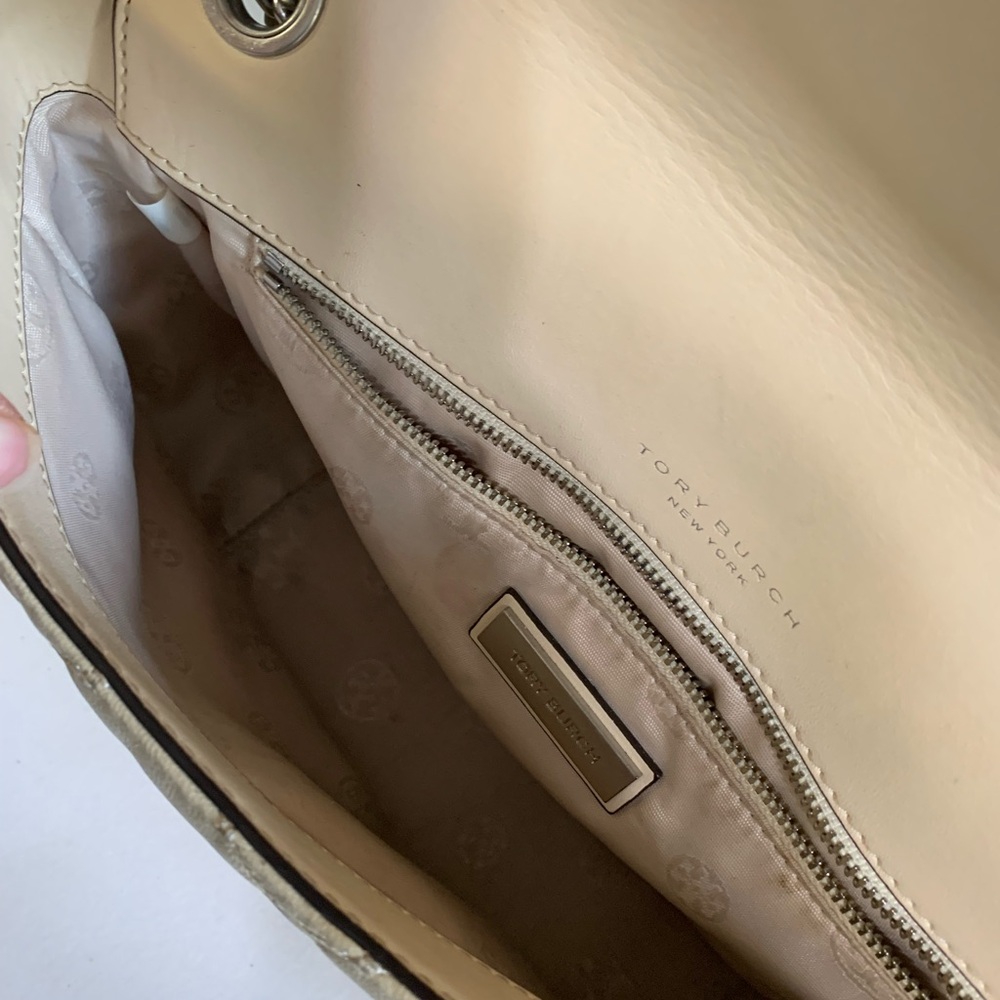 Tory Burch Cream Quilted Chain Bag - Picture 12 of 12